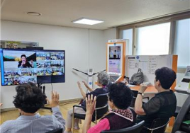 [우리 고향 100세 지원책] 관악구, ‘스마트경로당’ 25곳 추가 구축 