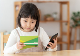 자녀의 미래를 위한 자녀 명의 계좌, 이런 기준으로 선택해 보세요