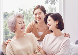 행복감을 높여주는 4가지 '셀프 터치'로 자존감을 끌어올리세요