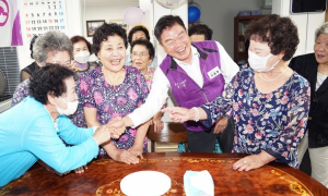 서울 동대문구, 경로당 위생점검 등 '어르신 여름 복지' 선제적 대응 나서
