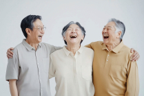 전국 지자체들, 100세 시대 맞아 앞다퉈 각종 노인복지 서비스 ‘풍성’