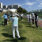 싸게 골프도 치고, 건강과 친구도 챙기고… 대한민국은 지금 ‘파크골프 붐’