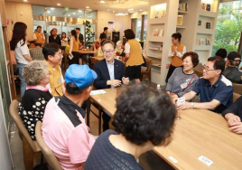 [지역 시니어 소식] 서울 금천구, ‘백금나래 선포식’ 개최